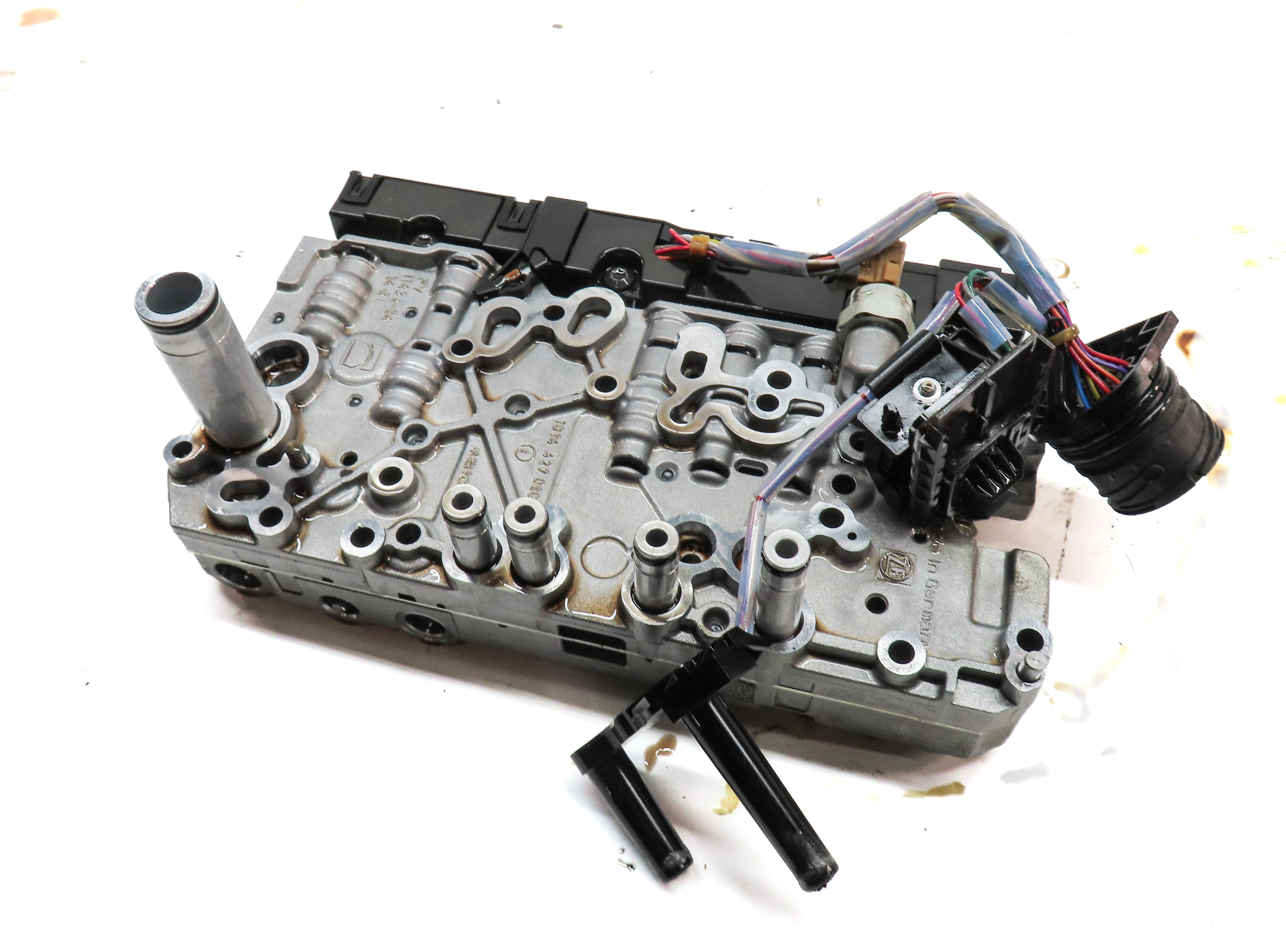 2014-2017 RANGE ROVER EVOQUE DISCOVERY SPORT (L538 L550) TRANSMISSION VALVE BODY — exact item pictured
